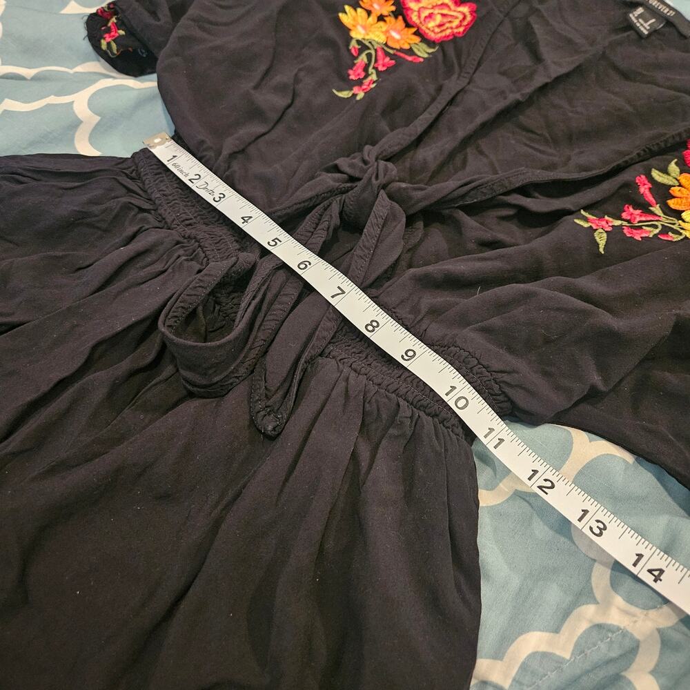 Forever 21 Black Floral Embroidered Romper Tie Front Boho Festival Small - Picture 6 of 8